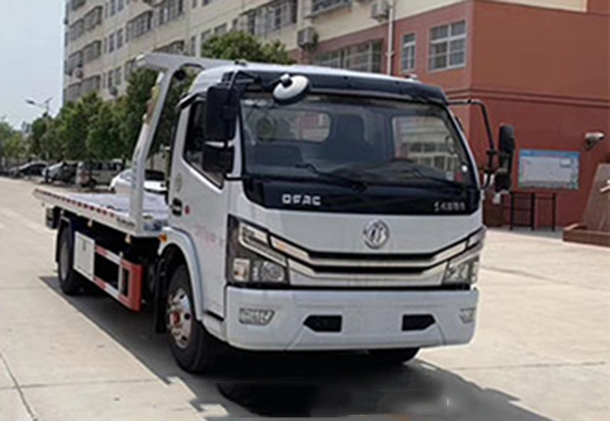 東風(fēng)多利卡一拖二清障車(chē)圖片