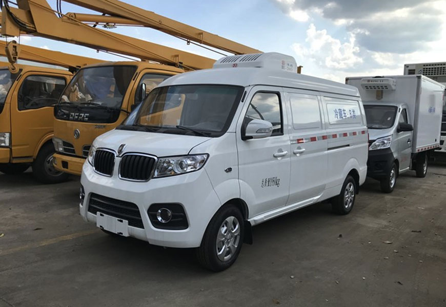 金杯X30L面包冷藏車(chē) 國(guó)六